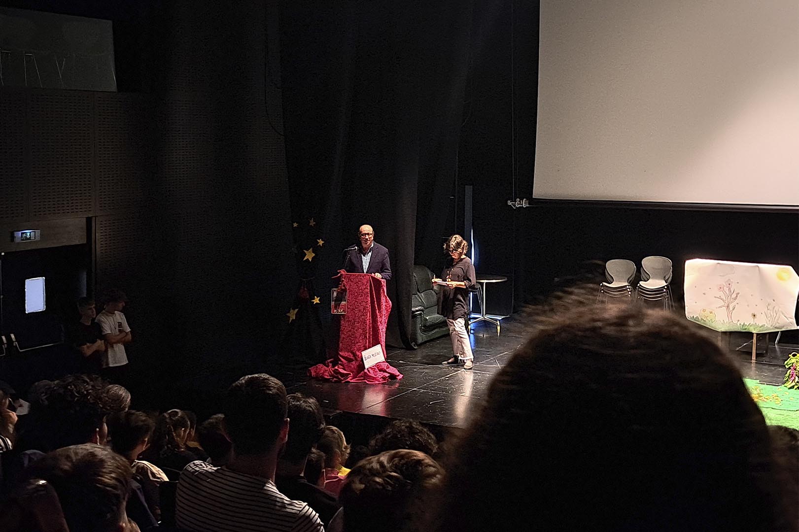 24 de maio, terceira festa do teatro!