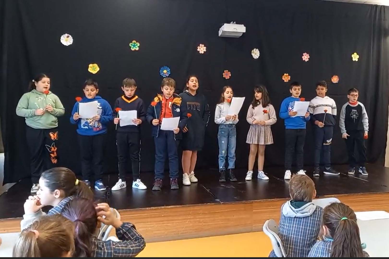 EB de Oliveira do Douro - 50 anos do 25 de Abril