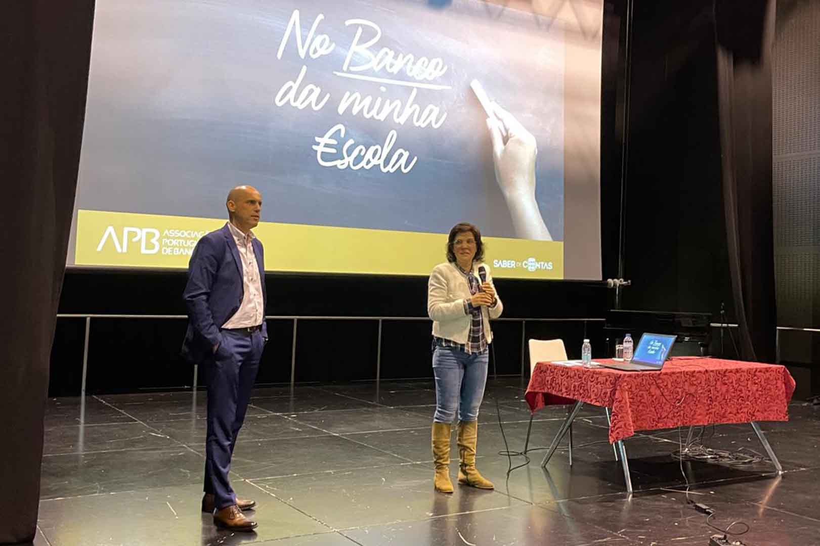 No Banco da Minha Escola - Sessão II