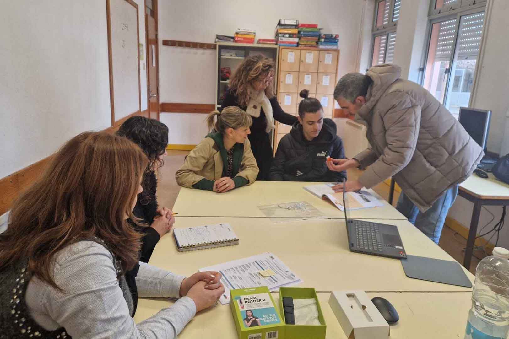 Avaliação de alunos no âmbito do Centro de Recursos TIC para a Educação Especial(CRTIC Cinfães)
