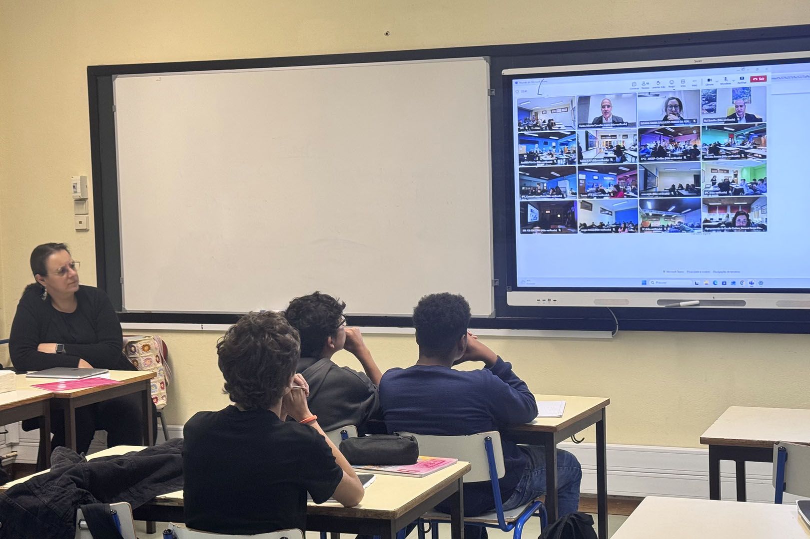 Alunos do 3.º Ciclo assinalam o Dia Mundial da Poupança com sessão online